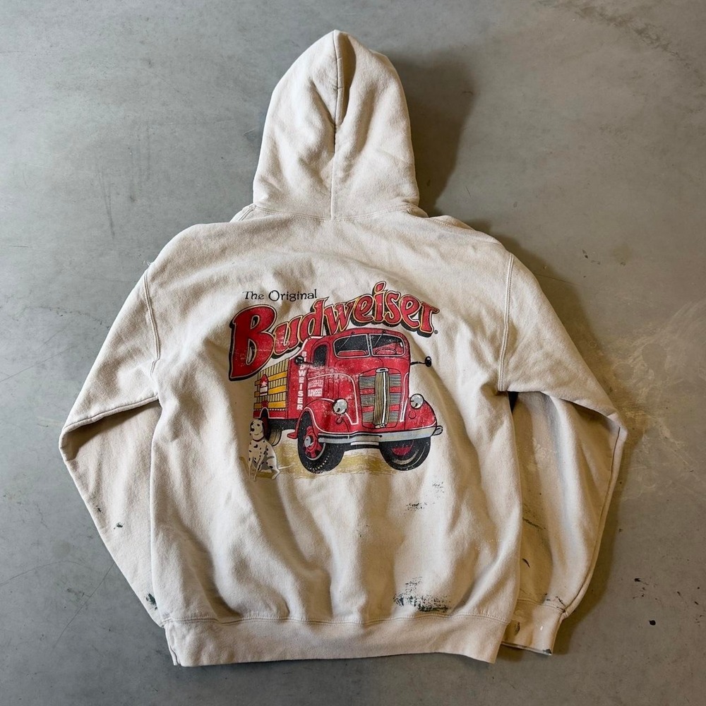 Budweiser cream paint splatter graphic hoodie - Picture 2 of 5